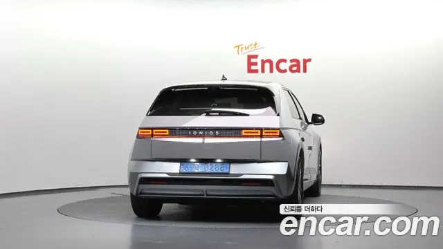 Hyundai Ioniq 5 — Фото автомобиля 4