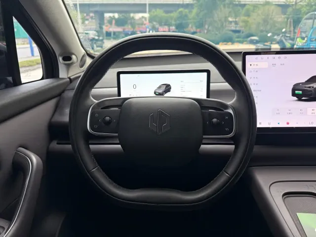 Leapmotor C10 — Фото автомобиля 7