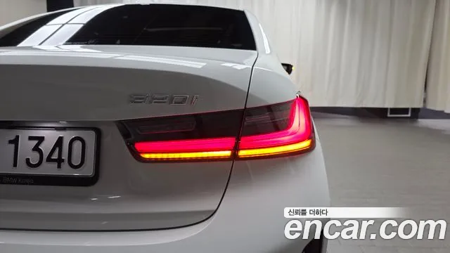 BMW 3-Series 3 серия (G20) 320i M Sport — Фото автомобиля 23