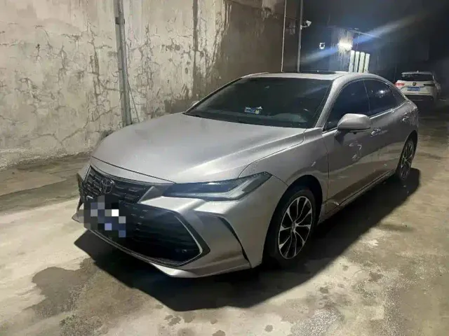 Фотография автомобиля — Toyota Avalon
