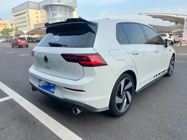 Volkswagen Golf GTI — Фото автомобиля 13