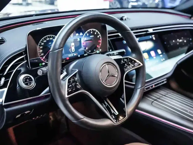 Mercedes-Benz E-Class — Фото автомобиля 9