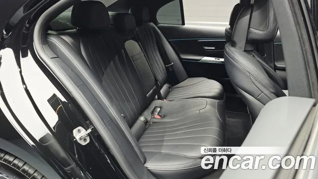 Mercedes-Benz E-Class W214 — Фото автомобиля 17