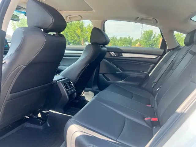 Honda Accord — Фото автомобиля 5