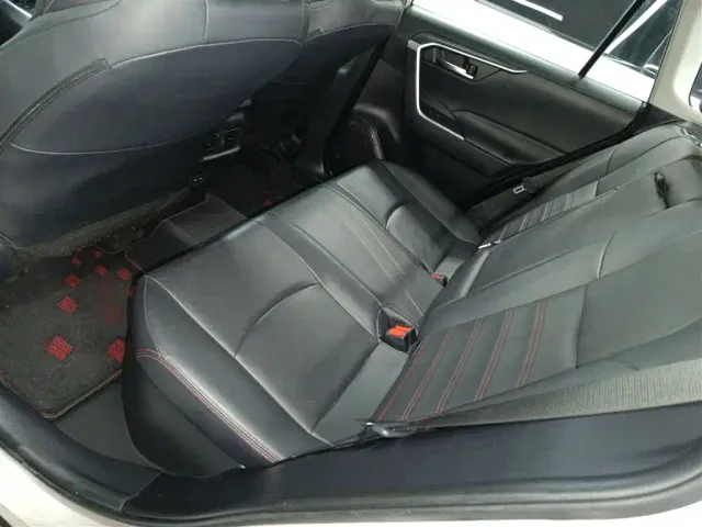 Toyota Wildlander — Фото автомобиля 16