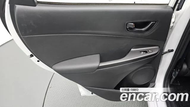 Hyundai Kona New — Фото автомобиля 14