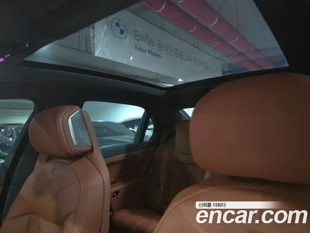 BMW 7-Series — Фото автомобиля 17