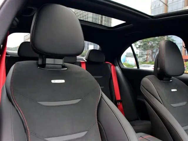 Mercedes-Benz C-Class AMG — Фото автомобиля 12