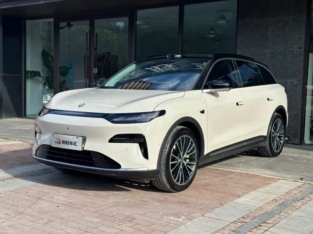 Leapmotor C11 — Фото автомобиля 4