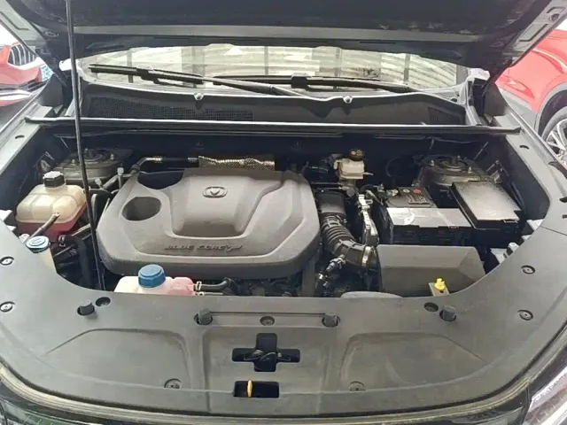 Changan CS75 Plus — Фото автомобиля 19