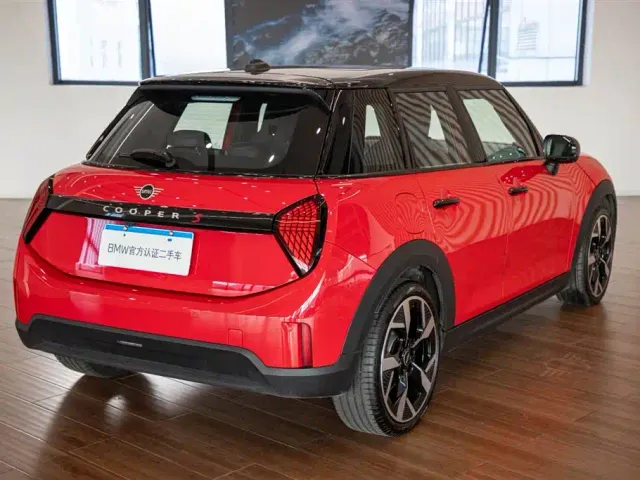 MINI Hatch — Фото автомобиля 6