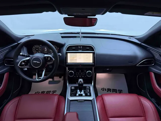 Jaguar XEL — Фото автомобиля 4