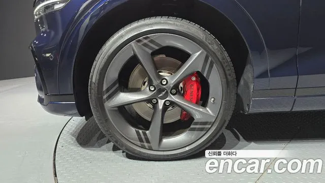 Genesis GV70 — Фото автомобиля 5