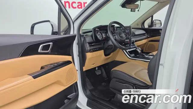 Kia Carnival Generation 4 — Фото автомобиля 16