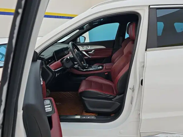 Jetour X70 Plus — Фото автомобиля 9