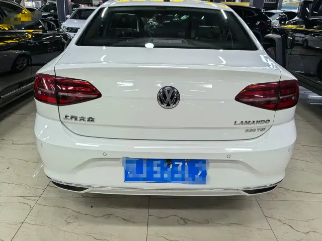 Volkswagen Lamando — Фото автомобиля 5