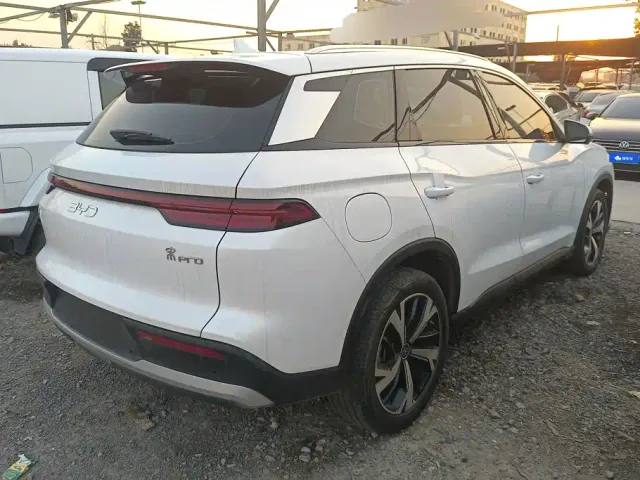 BYD Song Pro — Фото автомобиля 3
