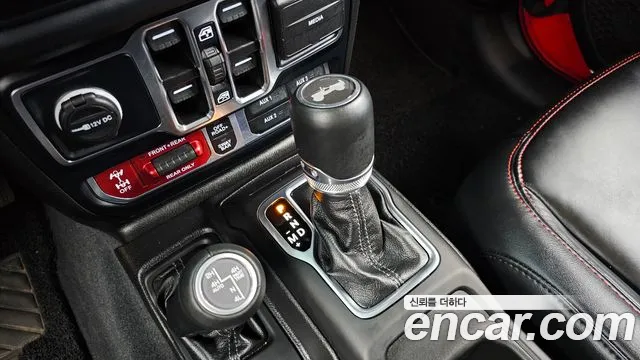 Jeep Wrangler Wrangler (JL) — Фото автомобиля 9