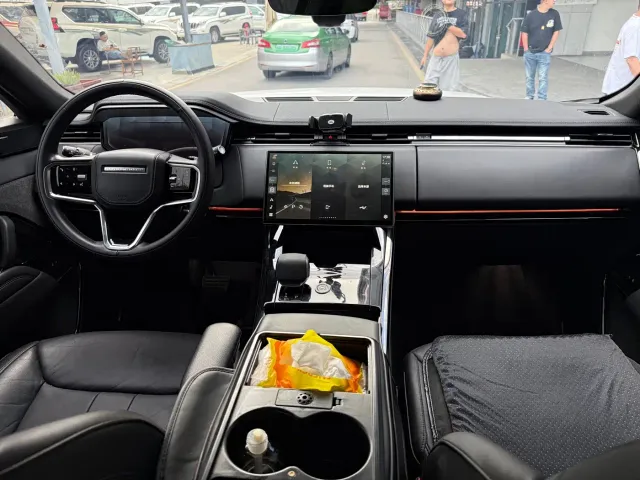 Land Rover Range Rover Sport — Фото автомобиля 10
