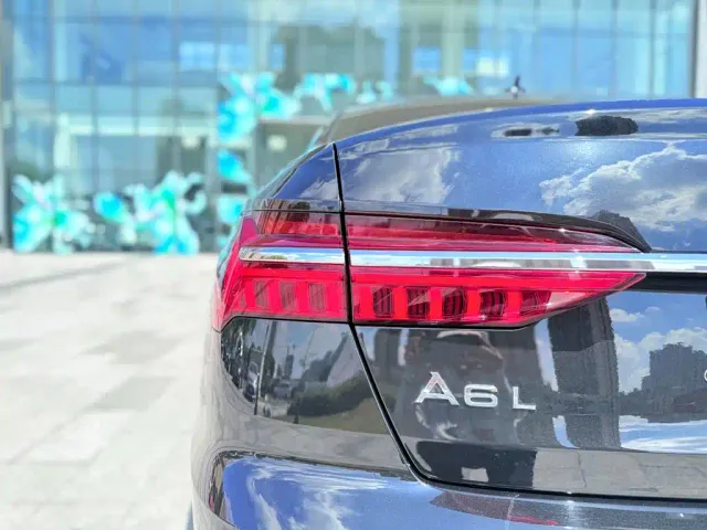 Audi A6L — Фото автомобиля 10