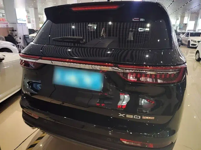 Jetour X90 Plus — Фото автомобиля 3