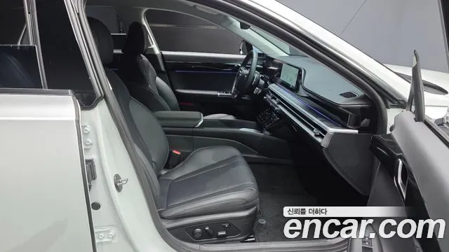 Hyundai Grandeur Grandeur (GN7) 2.5 Бензин 2WD — Фото автомобиля 10
