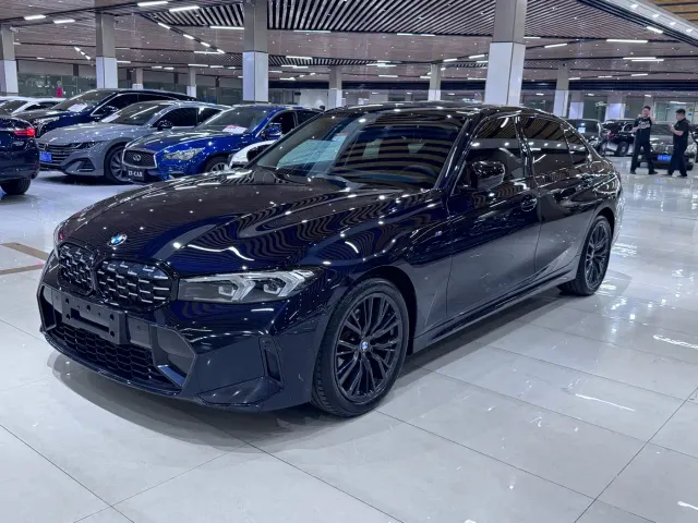 Фотография автомобиля — BMW 3 Series