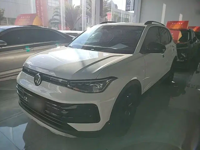 Фотография автомобиля — Volkswagen Tharu