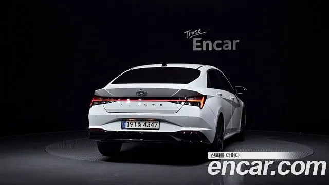 Hyundai AVANTE Avante (CN7) — Фото автомобиля 4