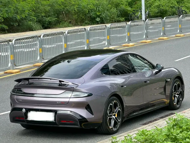 Xiaomi SU7 — Фото автомобиля 13