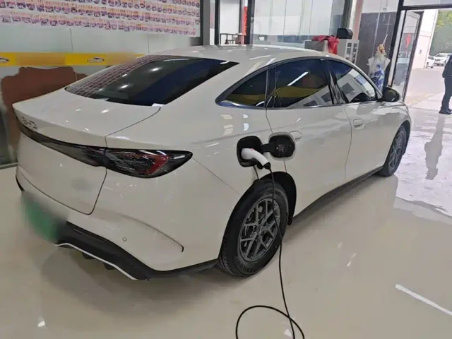 BYD Seal 06 — Фото автомобиля 6