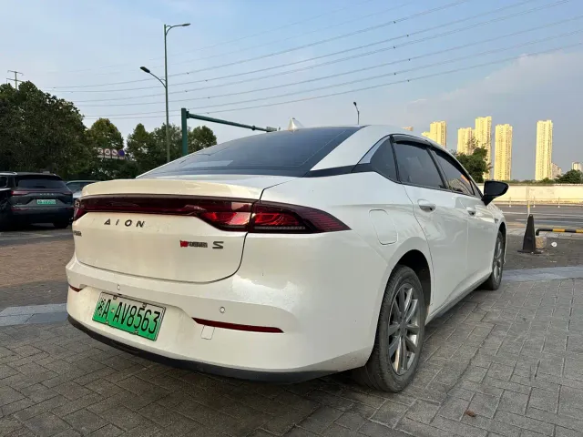 GAC Aion S — Фото автомобиля 7