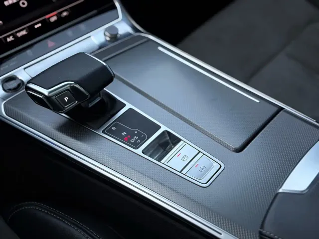 Audi A6L — Фото автомобиля 16
