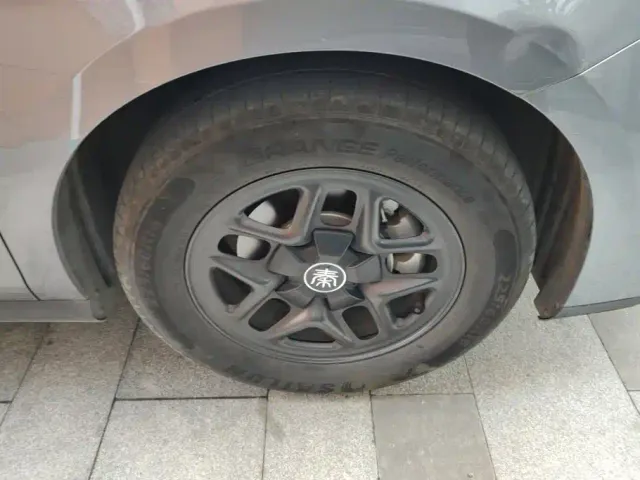 BYD Qin PLUS — Фото автомобиля 6