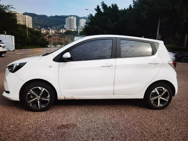 Changan Benben E-Star — Фото автомобиля 3