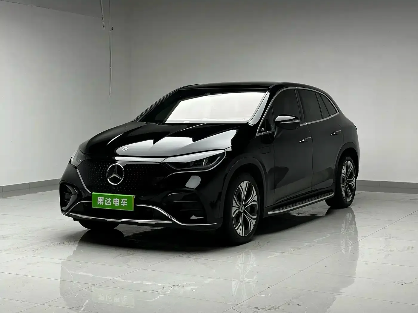 Фотография автомобиля — Mercedes-Benz EQE SUV