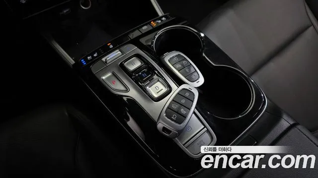 Hyundai Tucson Tucson (NX4) Бензин 1.6 турбо 2WD — Фото автомобиля 9