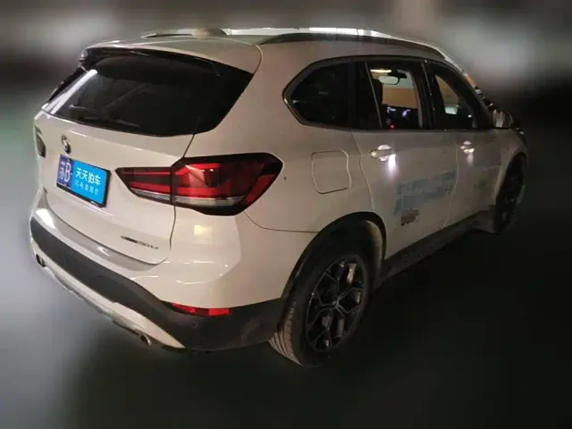 BMW X1 — Фото автомобиля 2