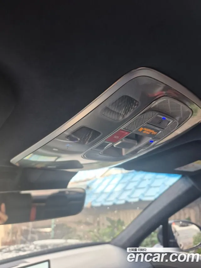 Genesis GV70 — Фото автомобиля 8
