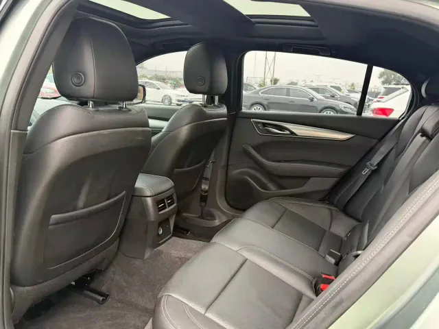 Cadillac CT5 — Фото автомобиля 5