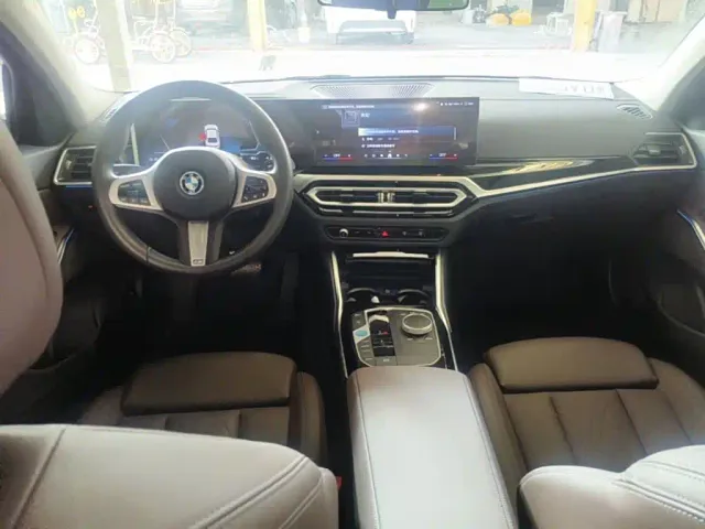 BMW i3 — Фото автомобиля 9