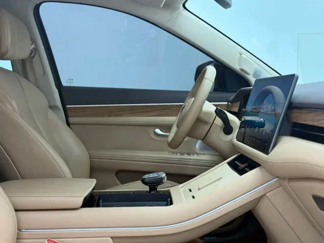AITO Wenjie AITO M7 2024 1.5T Smart AWD Max Edition 5-Seater — Фото автомобиля 22