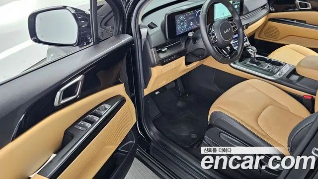 Kia Carnival Generation 4 — Фото автомобиля 15