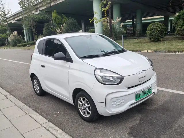 Roewe Clever — Фото автомобиля 3