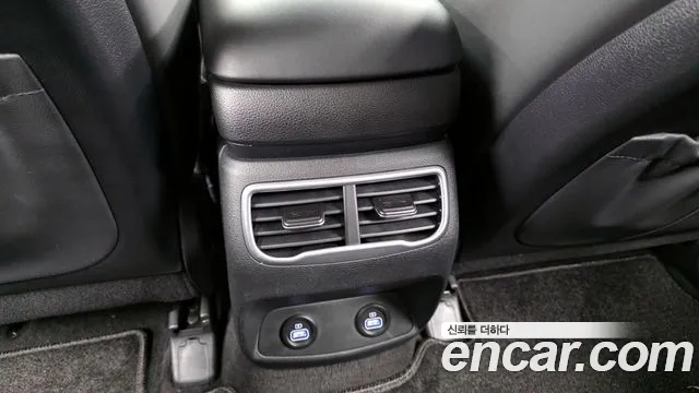 Hyundai Santafe Новый Santa Fe — Фото автомобиля 18