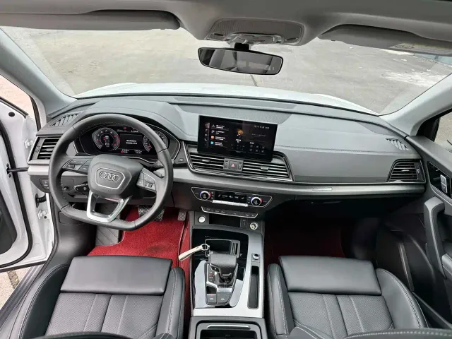 Audi Q5L — Фото автомобиля 5