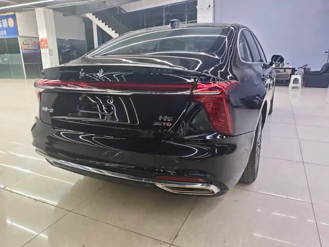 Hongqi H5 — Фото автомобиля 8