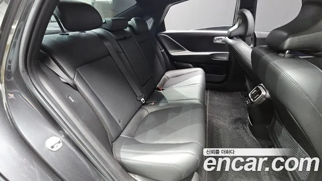 Hyundai Ioniq 6 — Фото автомобиля 17