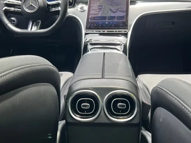 Mercedes-Benz C-Class — Фото автомобиля 13