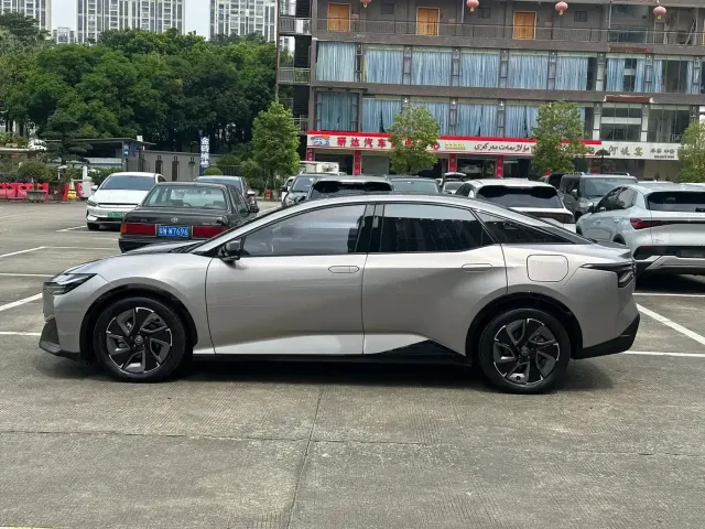 Toyota bZ3 — Фото автомобиля 7